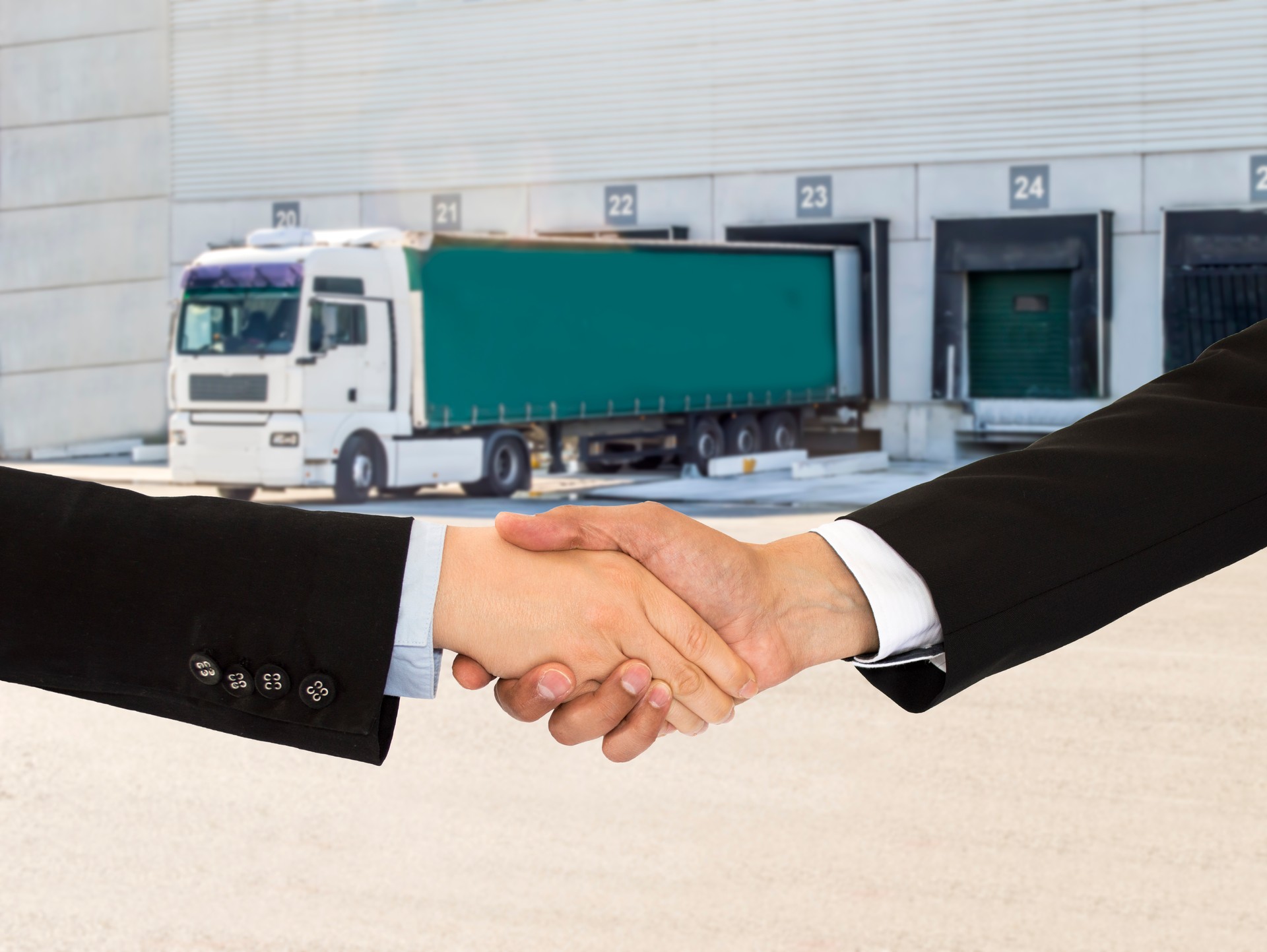 handshake on logistics